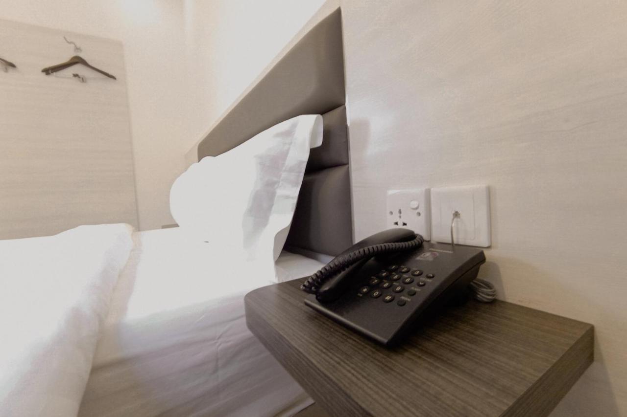 Batam 1 Hotel Nagoya Extérieur photo